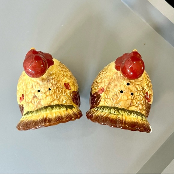 Pier 1 Ceramic Turkey Sat & Pepper Shakers - Picture 2 of 6